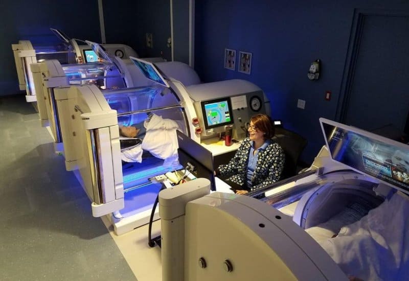 ʻO Monoplace Hyperbaric Chamber